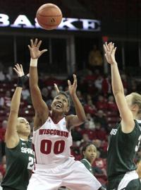 Jade Davis Bryonna Davis Taylor Alton Uw Women S Basketball Vs