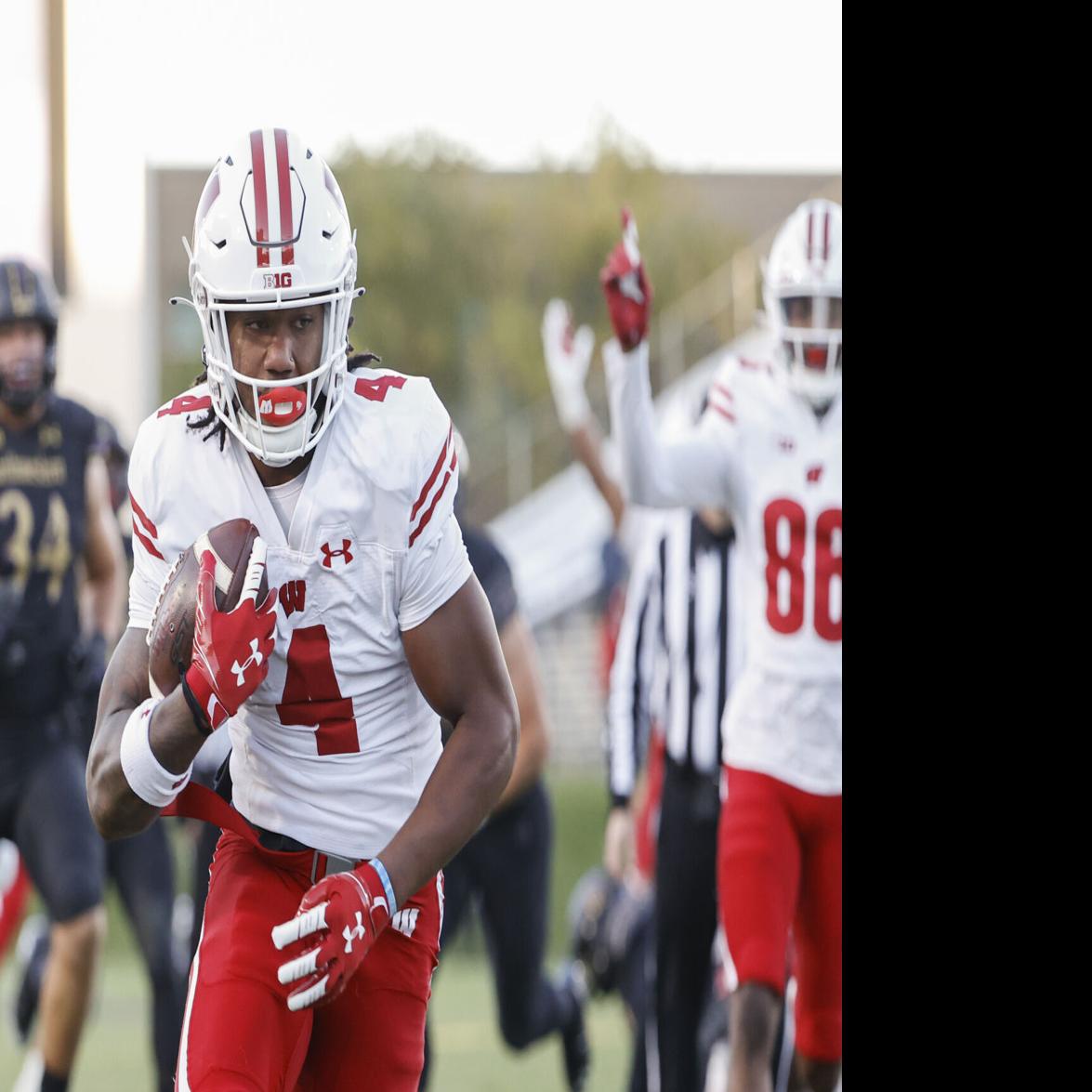 Wisconsin football loses talented receiver to transfer portal