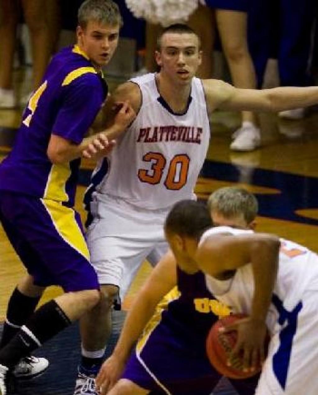 Wiac Basketball Allen S Fts Power Platteville Past No 9 Stevens