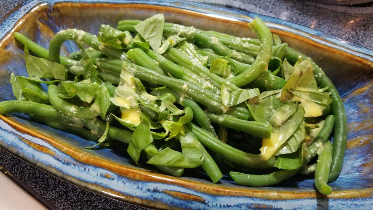 Green beans tahini