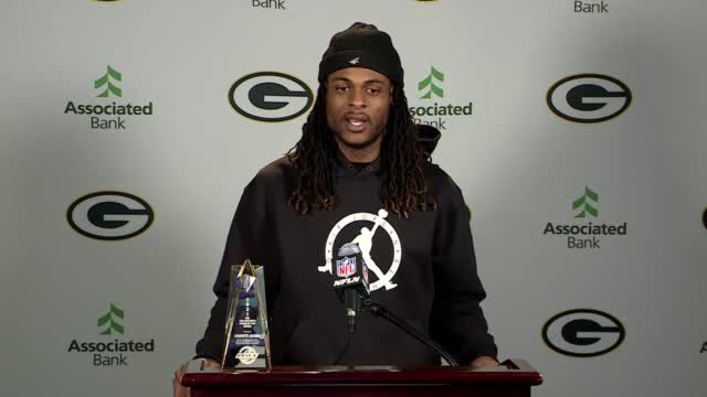 Packers WR Davante Adams honored with 2021 Stand-Up Guy Award