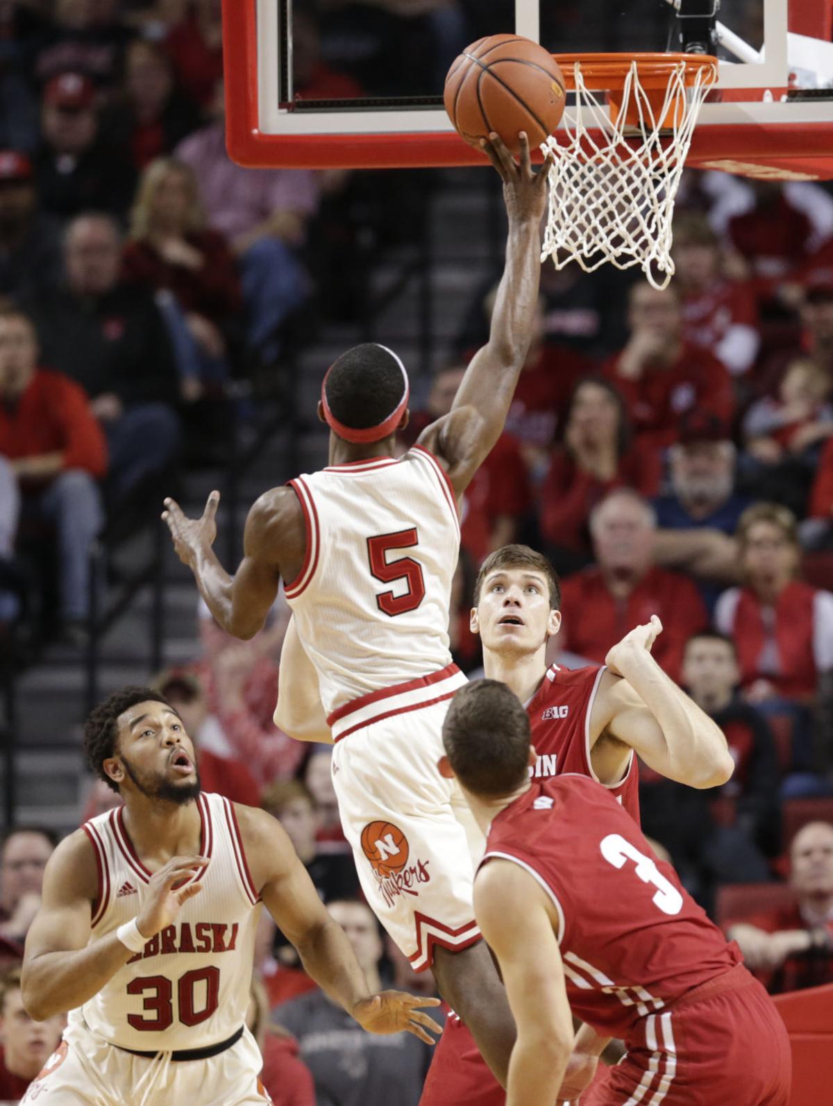 Badgers Men S Basketball Nigel Hayes Late 3 Pointer Leads No 7