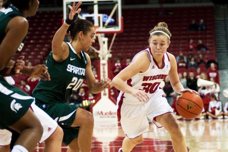 Spartans Down Badgers on the Road, Remain Unbeaten in B1G Play