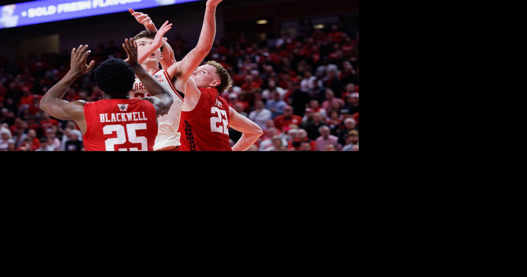 Wisconsin confronts defensive communication mishaps