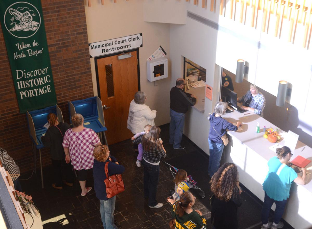 Nearly 800,000 early votes cast so far in Wisconsin