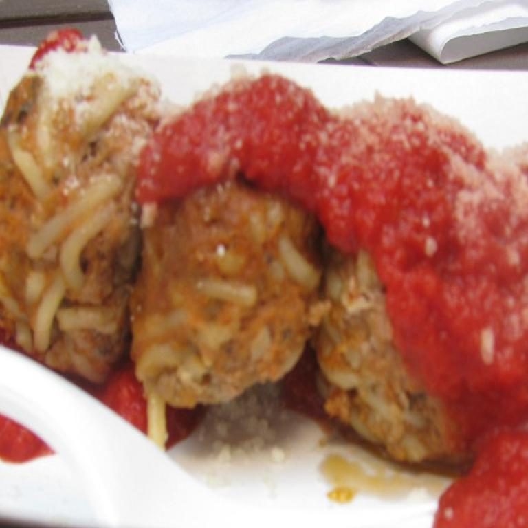 Table Talk Yeah I Ate That At The Wisconsin State Fair Spaghetti Meatballs On A Stick Dining Blog Restaurant News Madison Com