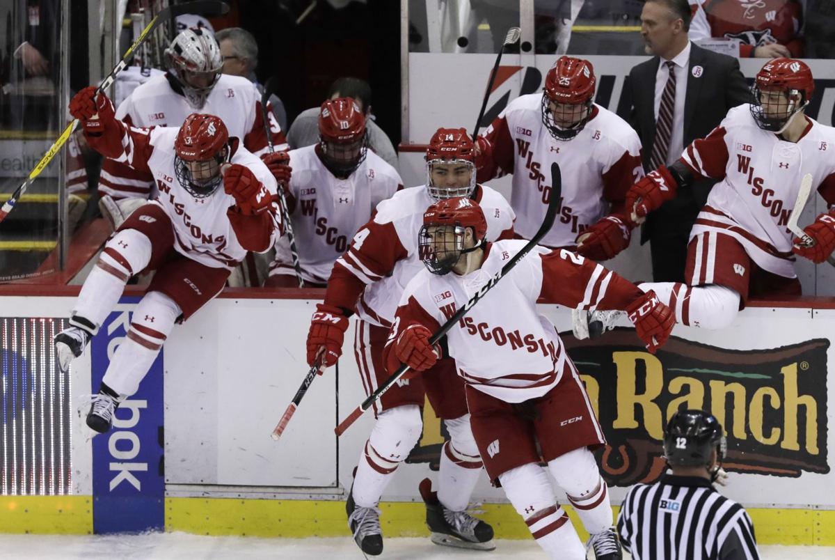 Badgers Men S Hockey Hall Of Fame Game Against Michigan Tech