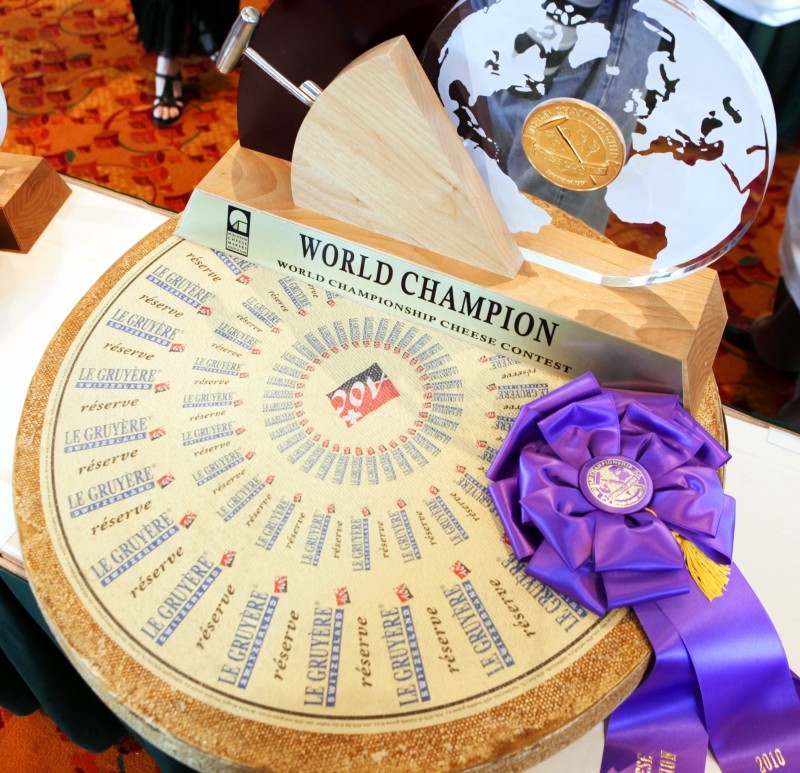 World S Best Cheese Crowned In Madison Local News World Cheese 1 Jpg