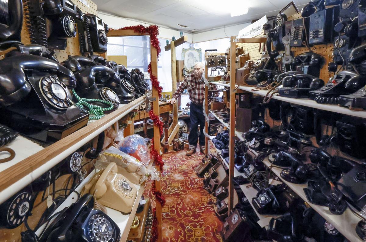 Galesville company struggles with thousands of telephones