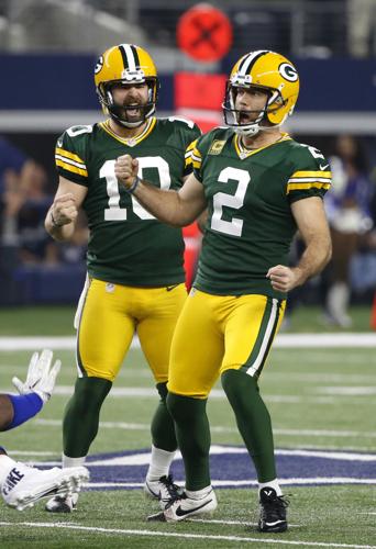 Green Bay Packers defeat Dallas Cowboys in final seconds 34-31