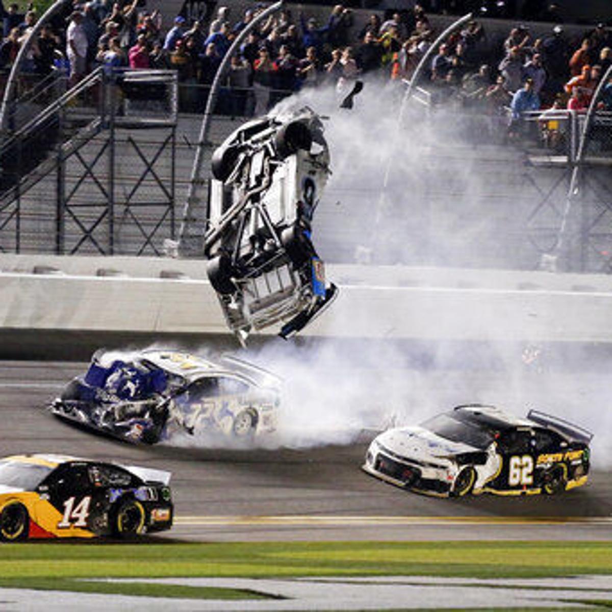 Ryan Newman S Horrific Crash Mars End Of Daytona 500 As Denny