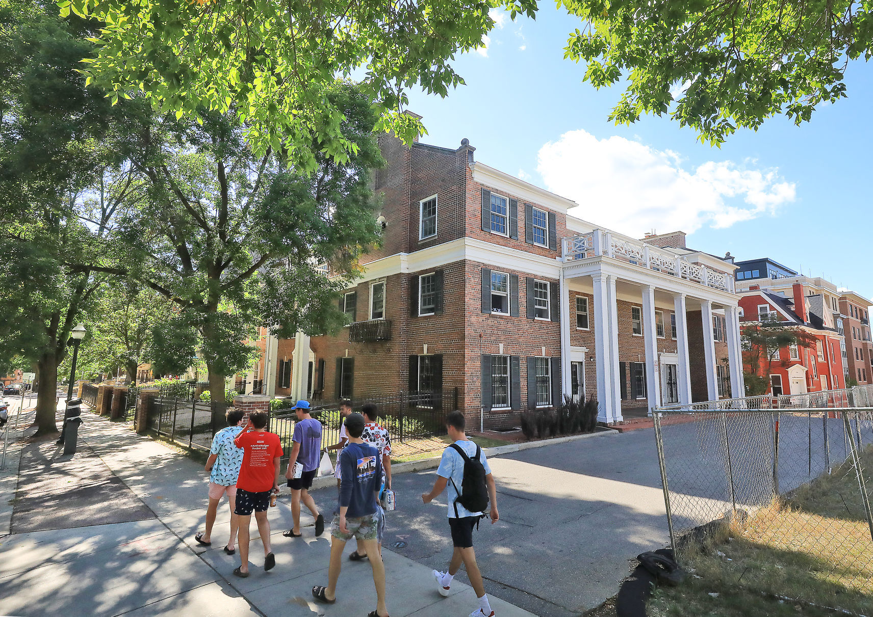 UW Madison orders more sorority and fraternity houses with COVID