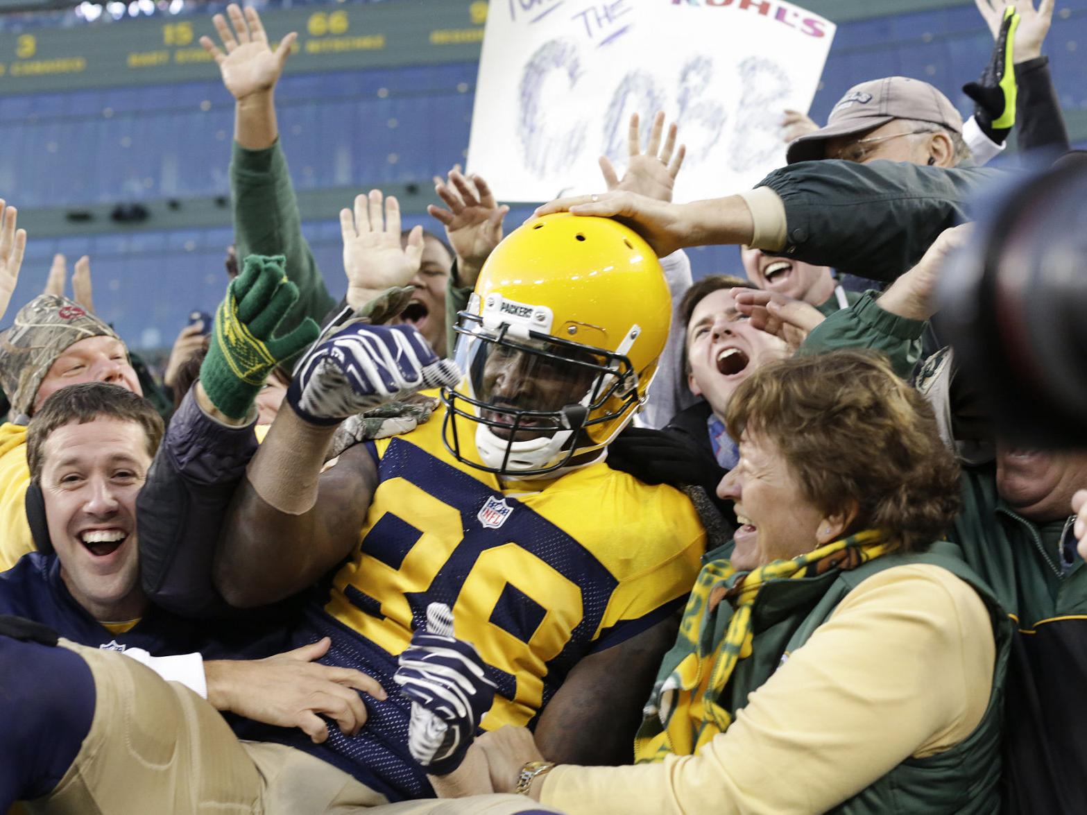 Packers Last Second Defensive Stand Ensures Victory Over Chargers Pro Football Madison Com