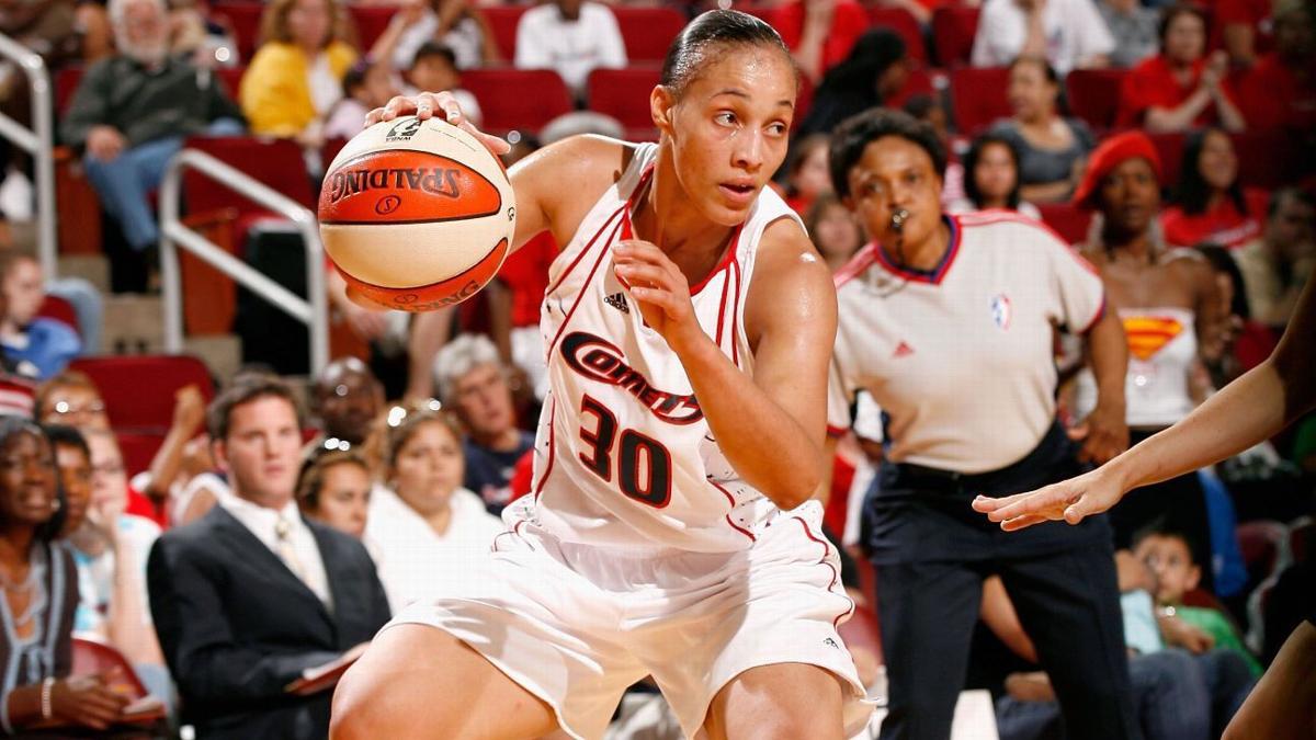 Former Badgers Standout Tamara Moore Blazes Basketball Trail