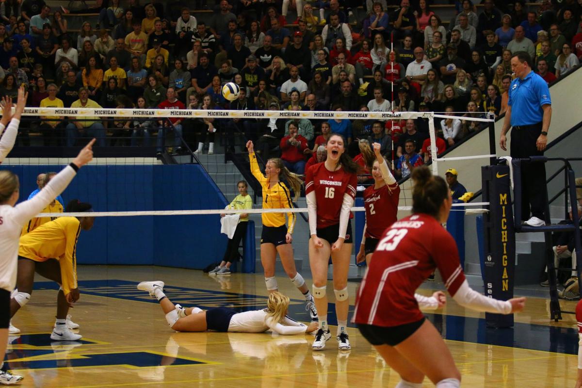 UW volleyball photo
