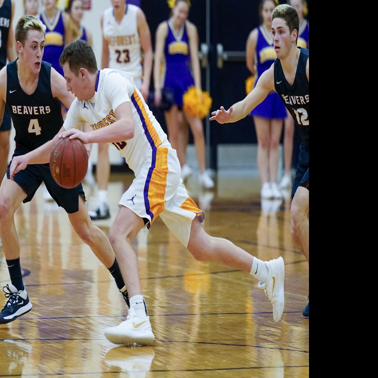 Deforest Edges Reedsburg In Prep Boys Basketball Boys Basketball