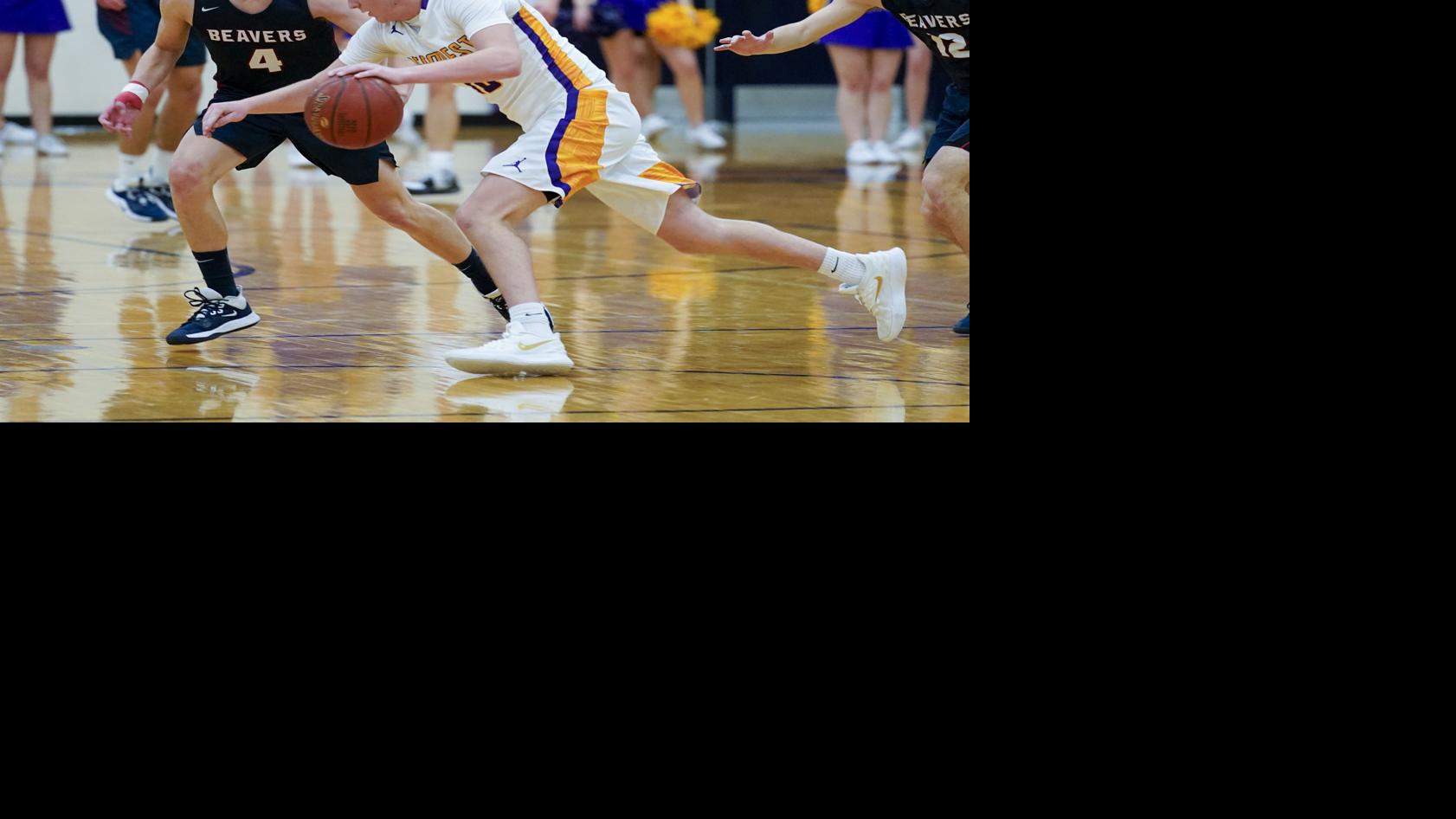 Deforest Edges Reedsburg In Prep Boys Basketball Boys Basketball