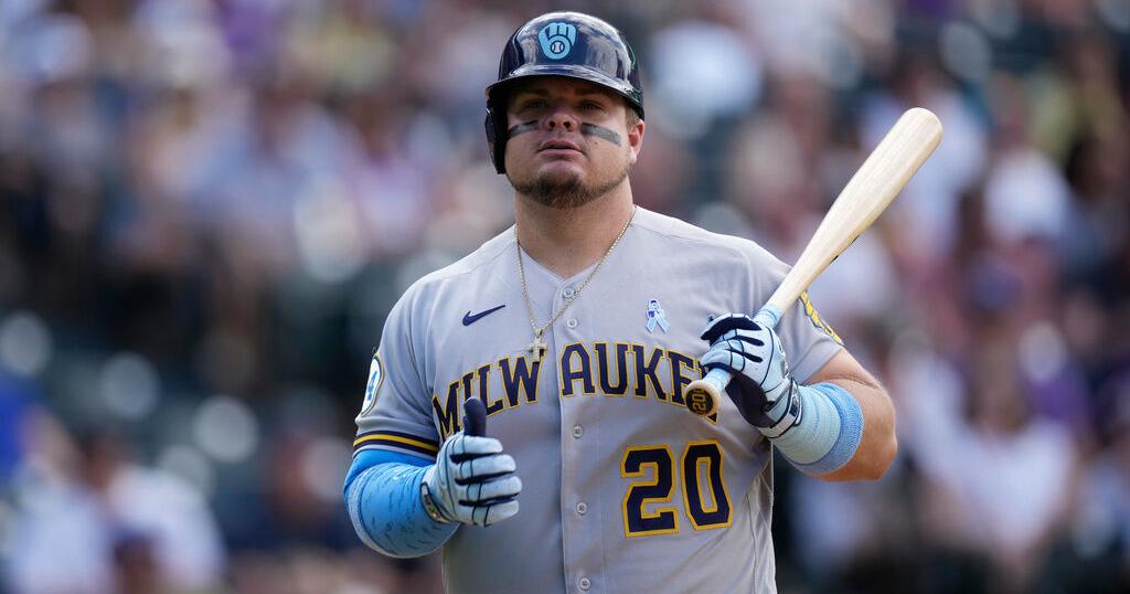 Former Brewers player returns as hitting coach