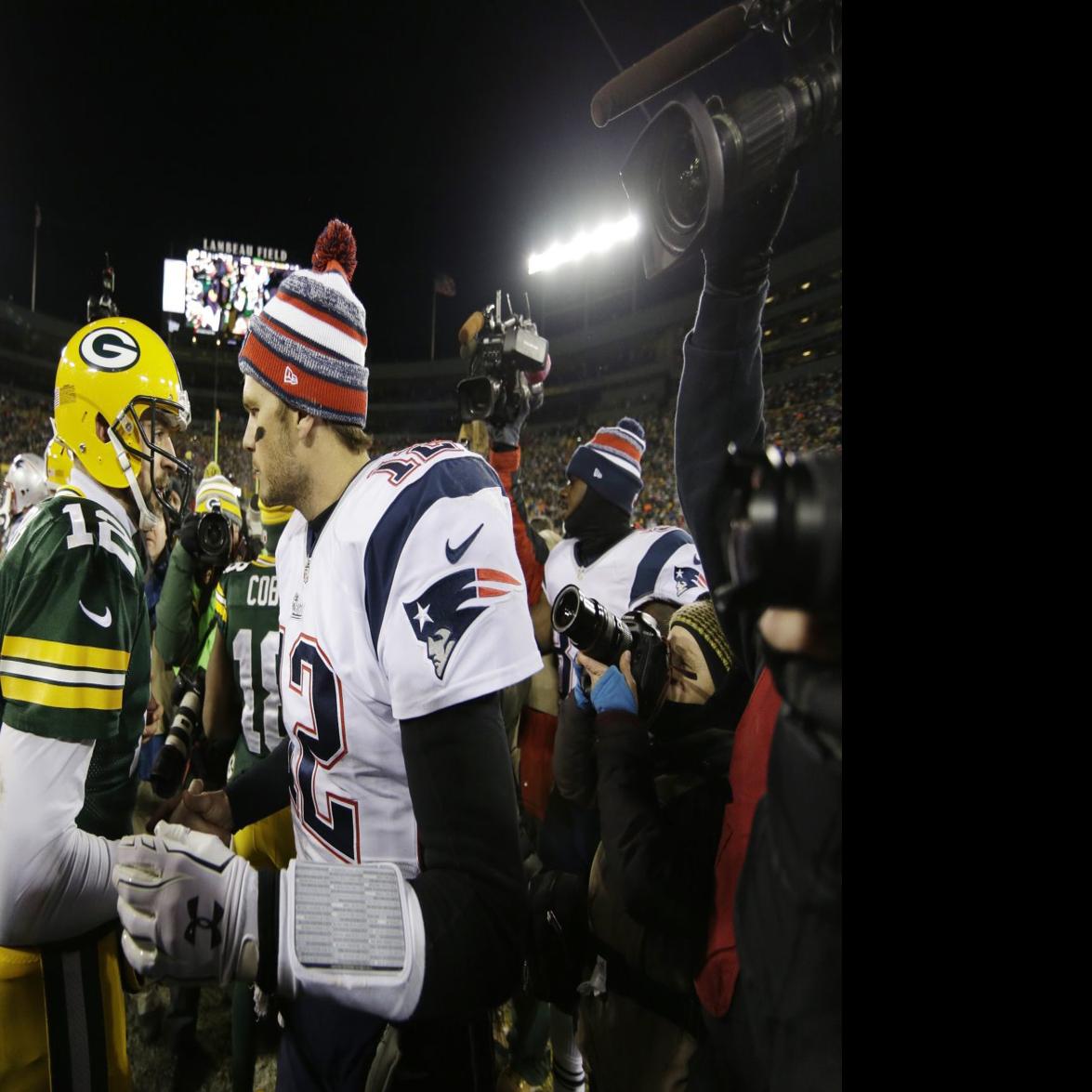 Aaron Rodgers Vs Tom Brady A Spicy Prime Time Matchup Pro Football Madison Com