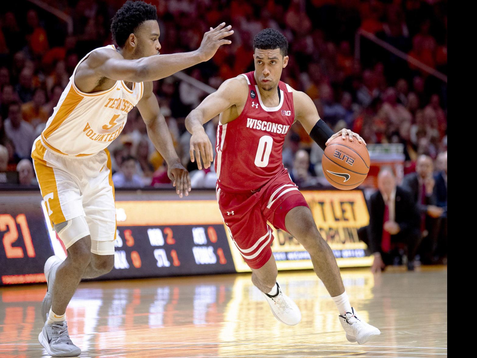 Wisconsin Badgers Roll Past Tennessee Volunteers To Earn First