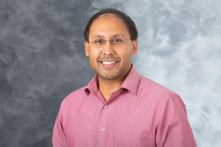4 UW scholars honored with Vilas Research Professorships