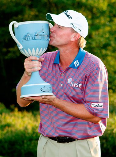 Stricker Surges To Deutsche Bank Title Pga Points Lead Golf