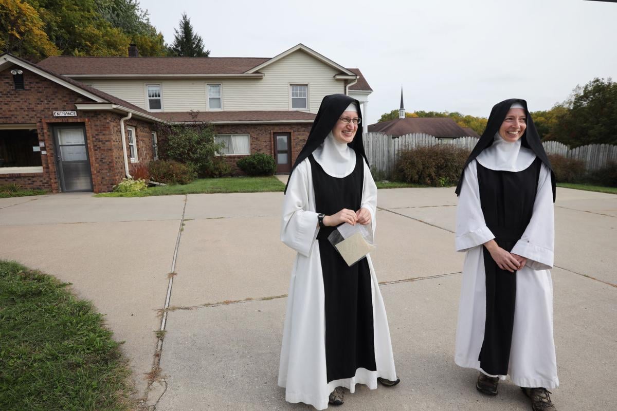 How To A Nun In America The Nuns Who Bought And Sold Human Beings The New York Times