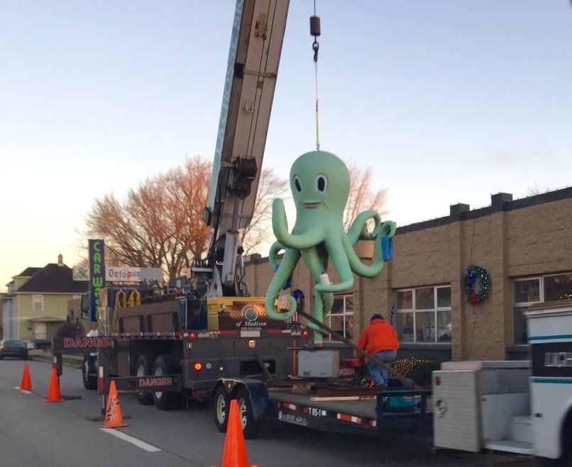 Car wash mascot Ozzie the Octopus taken down as company changes name