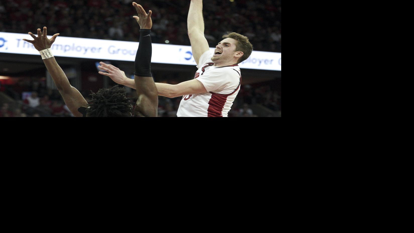 Badgers Bracketology Where Experts See Wisconsin S Standing In