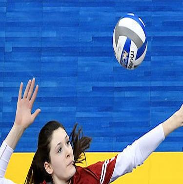 Badgers Dana Rettke Scoring Points With U S National Team