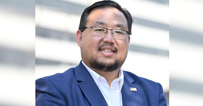 Yee Leng Xiong will advance to state treasurer race in November