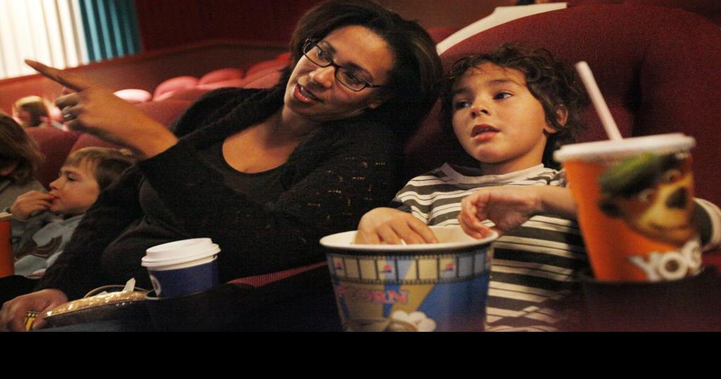 Theaters open doors to families with special needs children