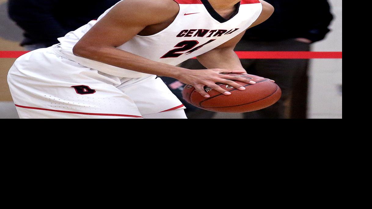 La Crosse Central guard Jordan Davis gets scholarship