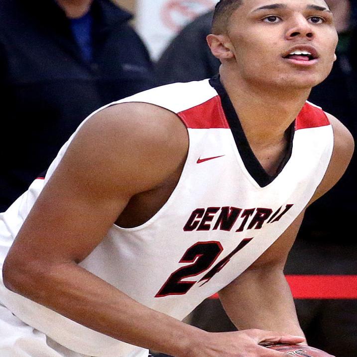 La Crosse Central Guard Jordan Davis Gets Scholarship Offer From
