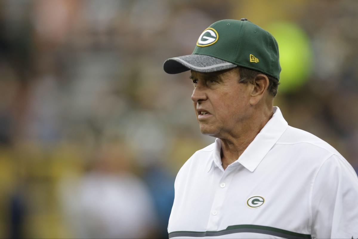 Packers After 9 Years In Green Bay Dom Capers Focuses On Lions Not Uncertain Future Pro Football Madison Com