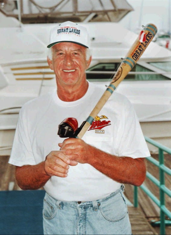 Photos: A birthday salute to Brewers radio voice Bob Uecker, 81 | Major