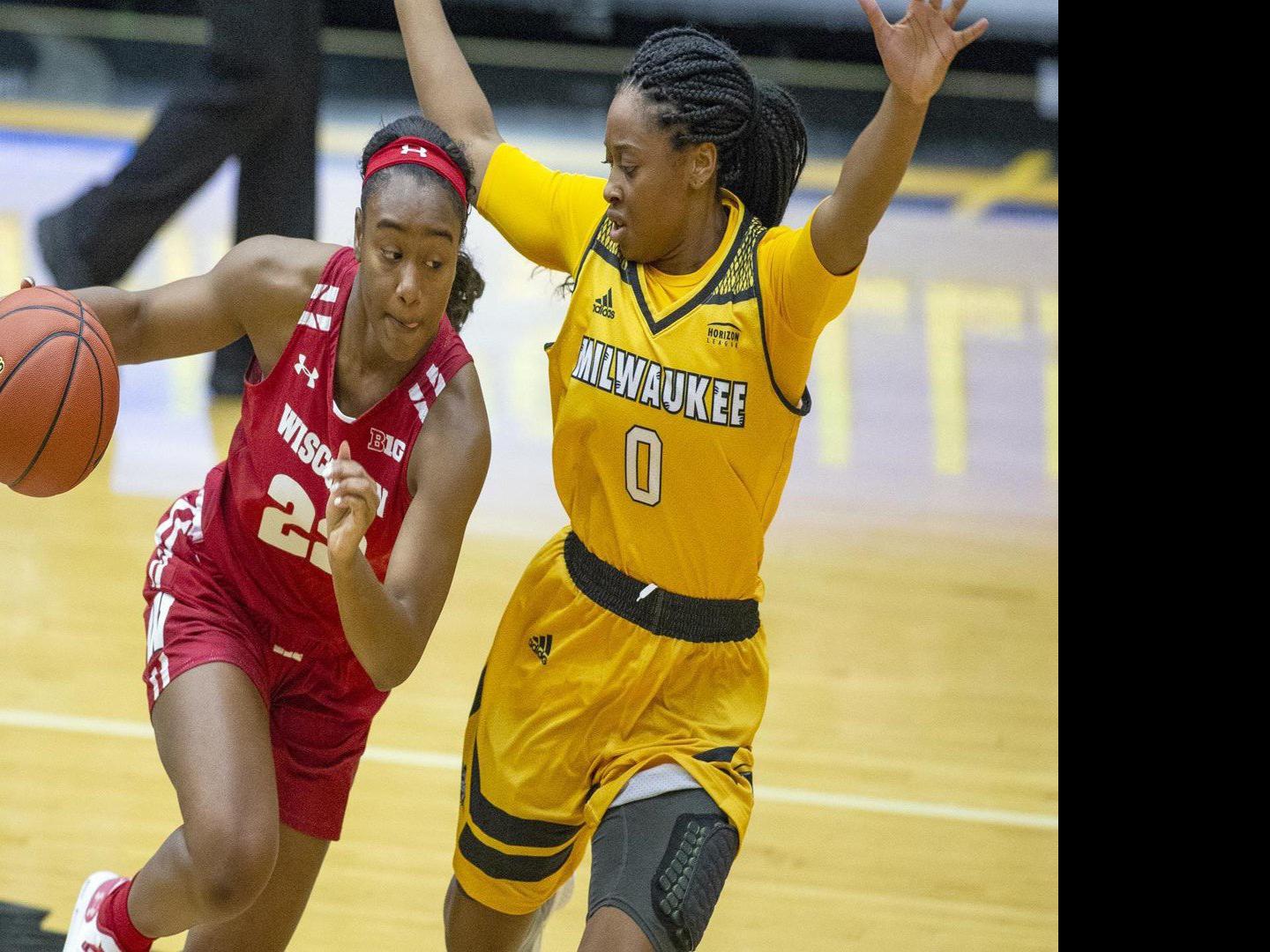 Surgery Repairs Badgers Sophomore Niya Beverley S Ankle Ailing