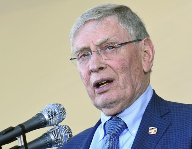 MLB Commissioner Bud Selig Against Uniform Advertising