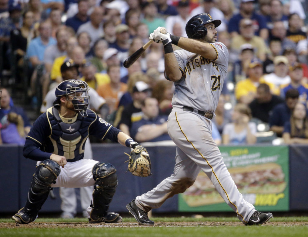 Brewers: Pedro Alvarez powers Pirates past Milwaukee