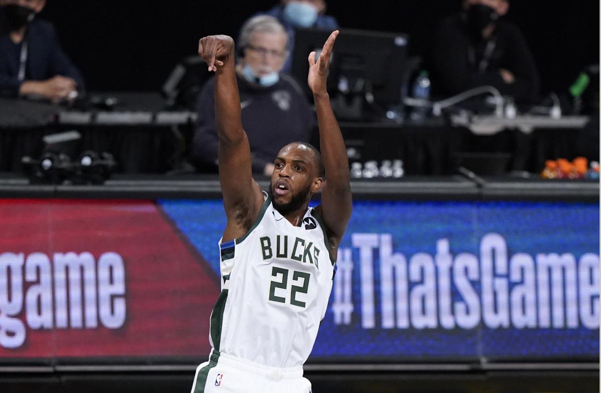 Bucks / The Milwaukee Bucks Have Burst The Bubble And Are Peaking At The Right Time - Milwaukee cannot afford to waste opportunity created by injuries to james harden, kyrie irving.