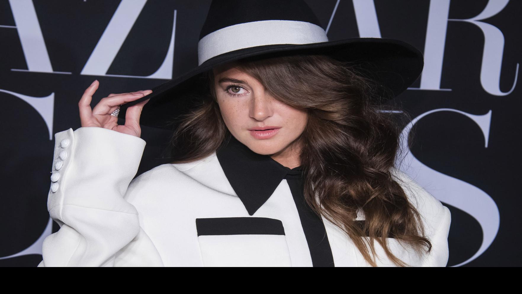 Shailene Woodley 'done' with ex-fiancu00e9 Aaron Rodgers after trying to 'give it another shot'