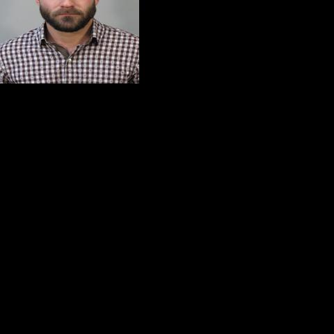 Man convicted of 13 felonies, 2 misdemeanors in video voyeurism case->回答 2 件