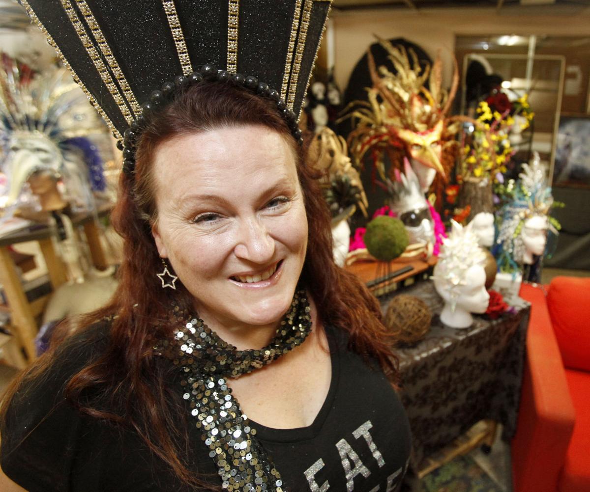 Madison Body Paint Artist Glitters On Reality Show Skin Wars