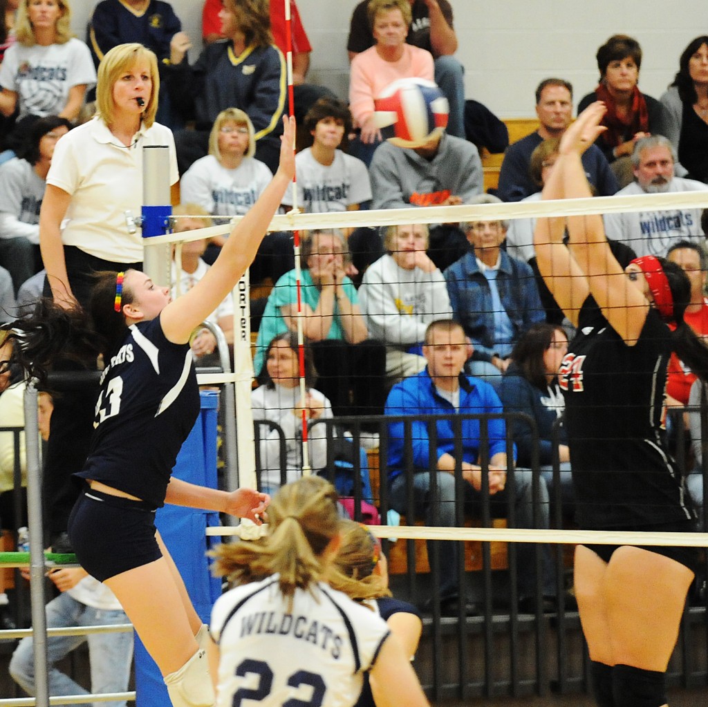 WIAA Girls Volleyball: Manion, Belleville Outlast Iowa-Grant In Five ...