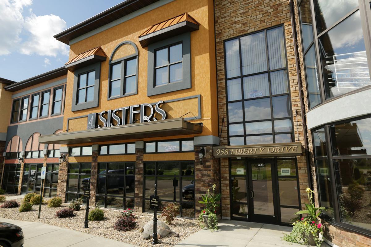 4 Sisters exterior
