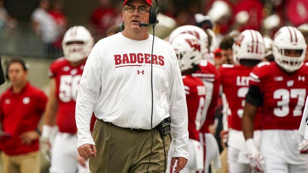 Open Jim: How warm is the seat under Wisconsin's Paul Chryst?