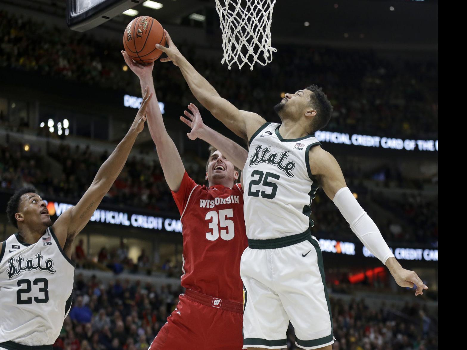 Wisconsin Badgers Draw Red Hot Oregon Ducks In Return To Ncaa