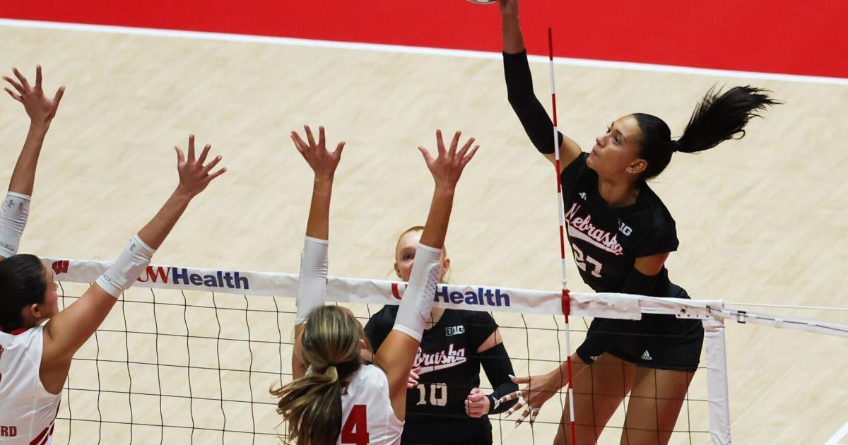 Nebraska volleyball sweeps Wisconsin in battle of rivals