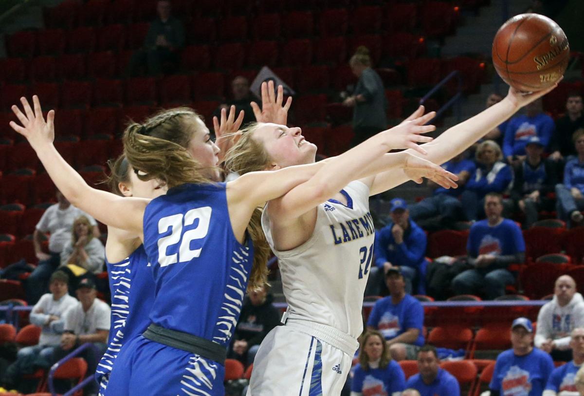 Lake Mills Ousted In Wiaa Division 3 Semifinals Girls Basketball