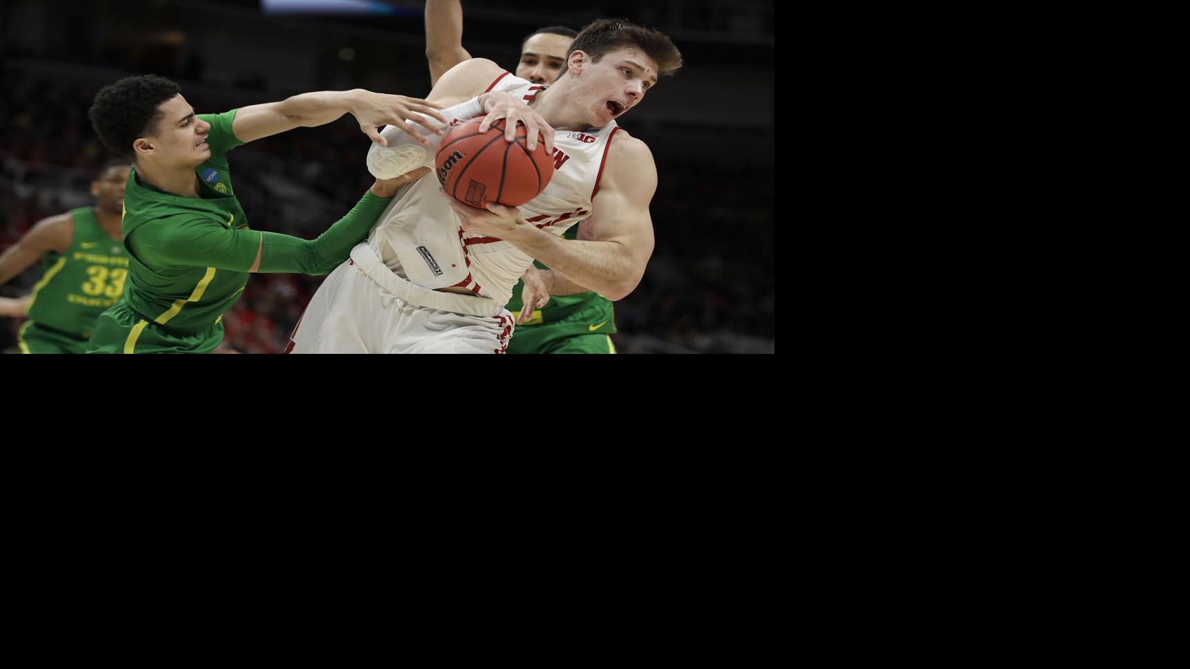Badgers Basketball Tops March S Most Read Stories On Madison Com